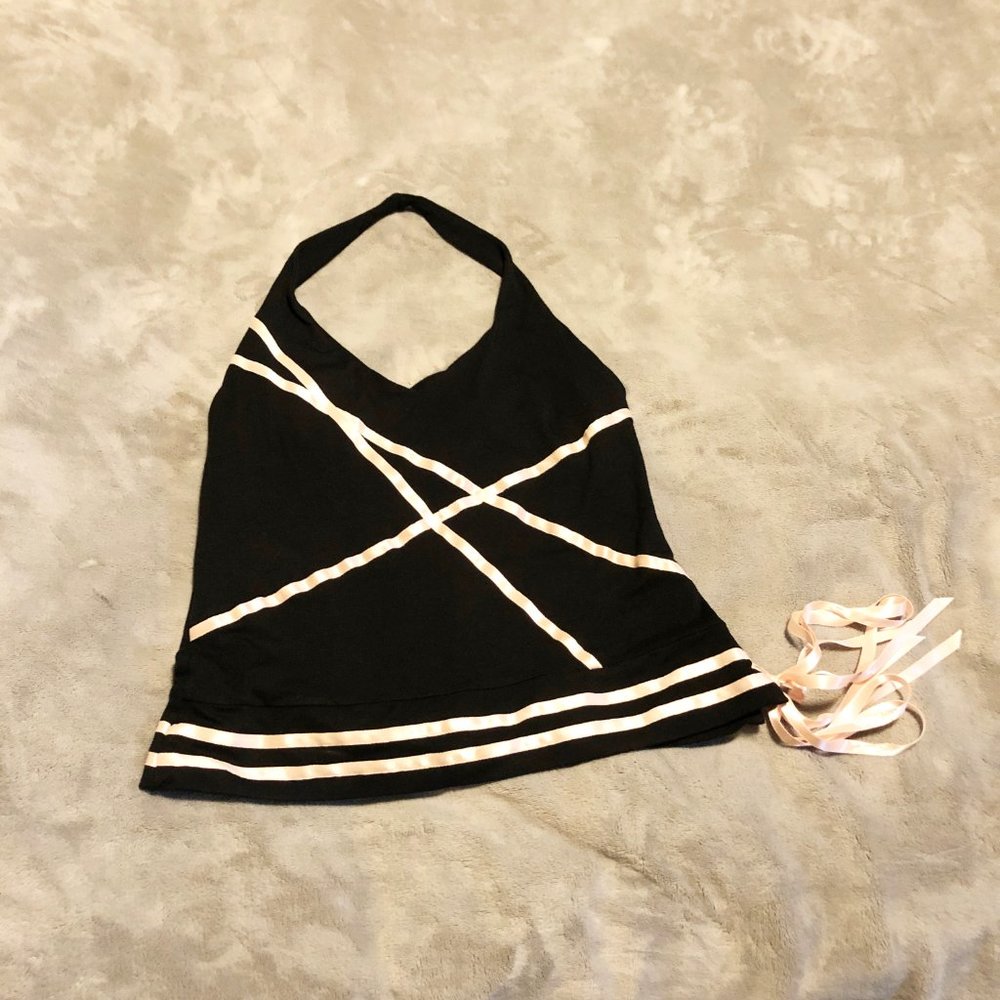 Gorgeous Nicole Miller Halter - Picture 3 of 13